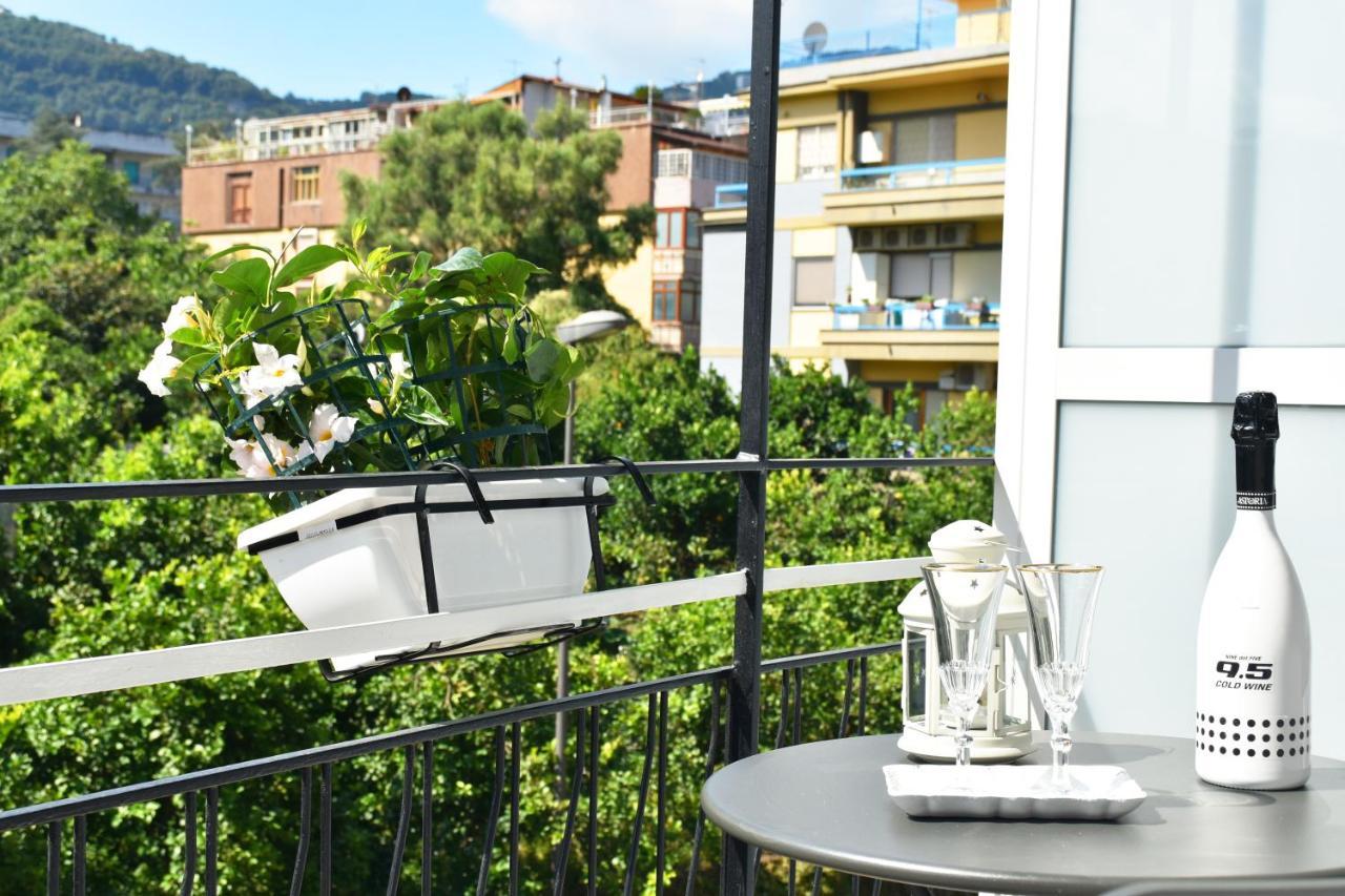 Costantino Suites ソレント エクステリア 写真
